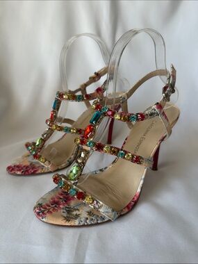 Carolinna Espinosa "Pepper" Floral Jeweled Size 7.5 Sandals